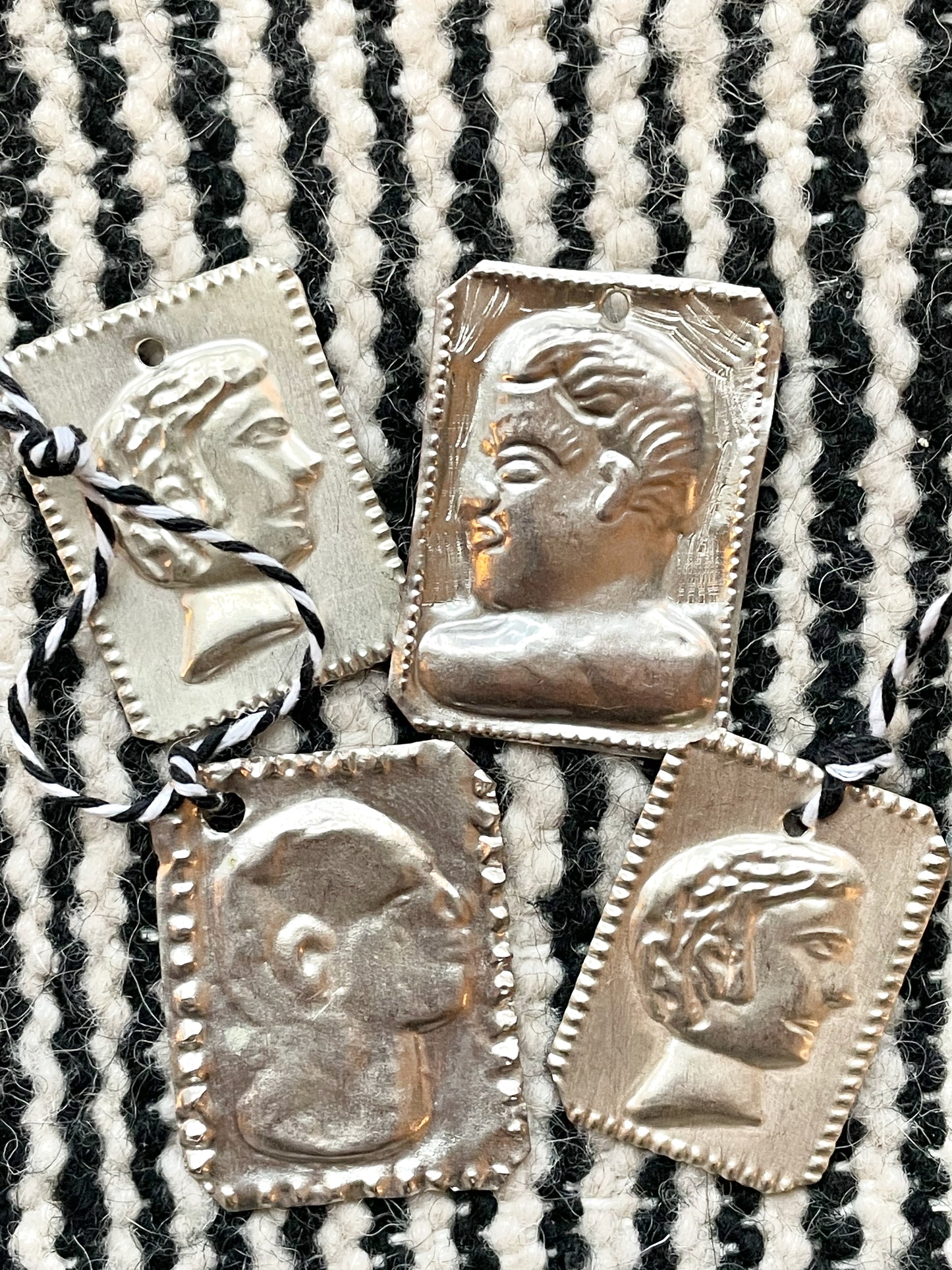 Milagros Ex-Voto Variety